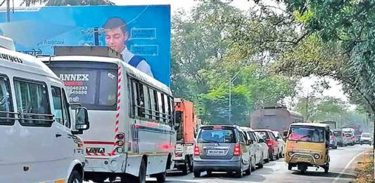 Mumbai-Goa Highway: विकेंडला कोकणात जाण्याचं ठरवलंय? मुंबई-गोवा मार्गावर ‘ही’ बंदी नक्की वाचा!