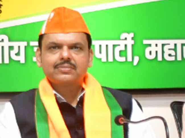 पेट्रोल डिझेल दरवाढ, ओबीसी आरक्षणाच्या प्रश्नी एल्गार पुकारा - देवेंद्र फडणवीस