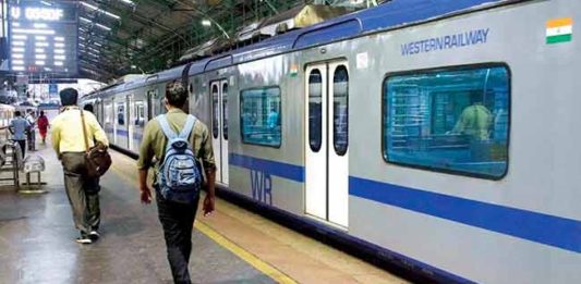 Western Railway : मुंबईकरांचा प्रवास होणार गारेगार! आजपासून धावणार जादा एसी लोकल