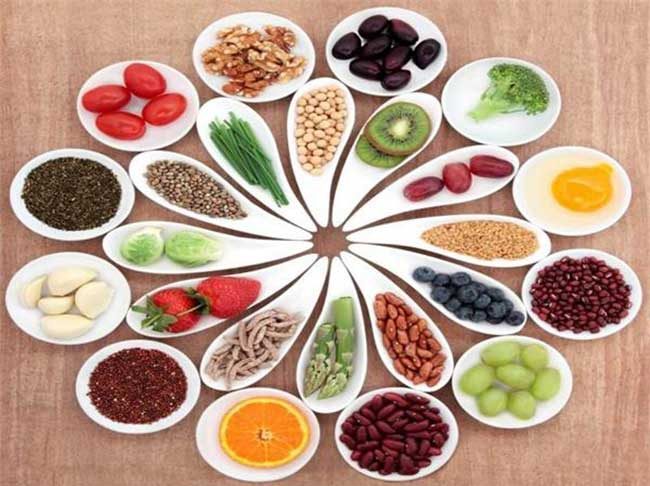 Health: संध्याकाळी ७च्या आधी जेवण करणे असते का हेल्दी, घ्या जाणून