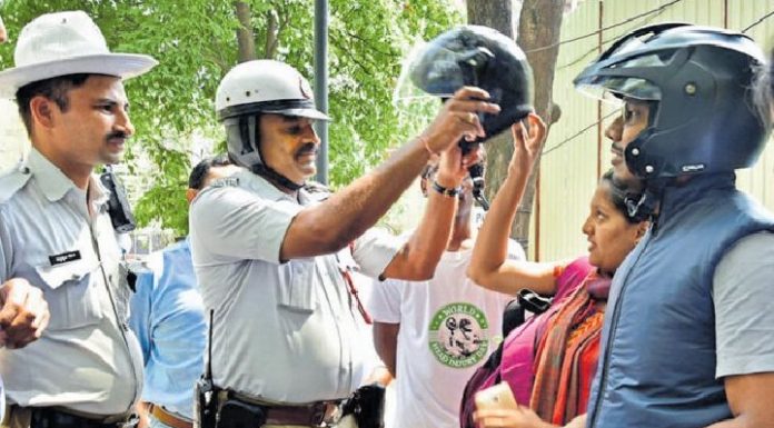 Helmet : नाशिकमध्ये एक डिसेंबरपासून हेल्मेट बंधनकारक