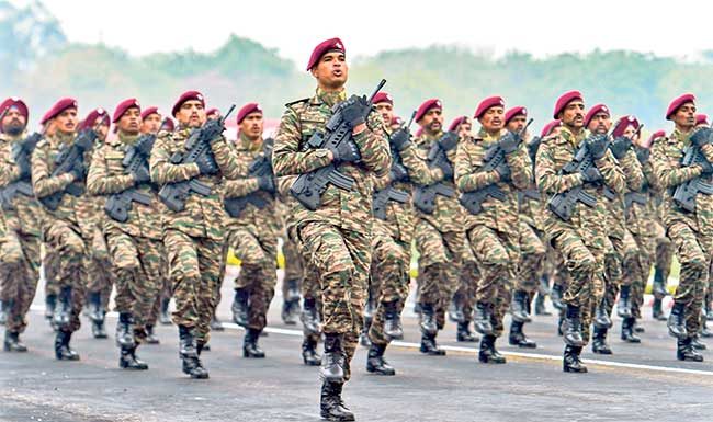 तिन्ही दलांची हल्ला क्षमता वाढवण्यासाठी ५४ हजार कोटी रुपयांच्या संरक्षण करारांना मंजुरी