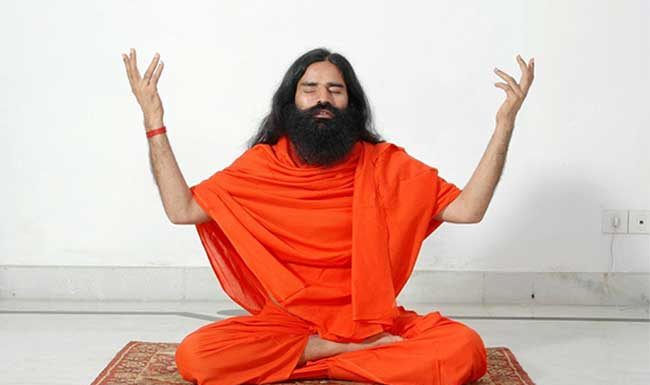 वादग्रस्त जाहिरातीमुळे बाब रामदेव अडचणीत