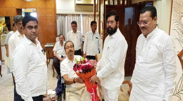 मुख्यमंत्री शिंदेंनी घेतली खासदार कीर्तिकरांची भेट