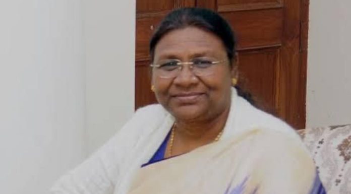 द्रौपदी मुर्मू देशाच्या १५व्या राष्ट्रपती