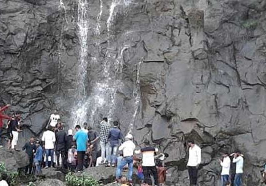 लोणावळ्यात पर्यटनस्थळी पर्यटकांना पाचनंतर प्रवेश बंदी पोलिसांचा निर्णय