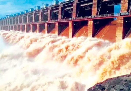 जळगाव जिल्हयातील धरणे भरली; ४८ टीएमसी पाणीसाठा
