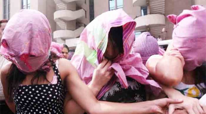 Live sex show रॅकेटचा मुंबई पोलिसांनी केला पर्दाफाश, ३ अभिनेत्रींसह ५ जण अटकेत