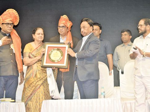 अर्थव्यवस्थेचे मानकरी व्हा