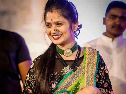 आडनाव बदलायला सांगणा-यांना गौतमी पाटीलने दिले चोख प्रत्युत्तर