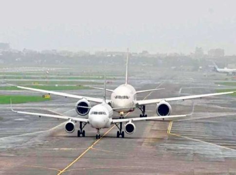Air Travel : प्रवाशांसाठी आनंदवार्ता! हवाई प्रवास आता आणखी स्वस्त होणार