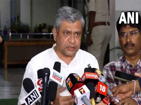 सोशल मीडिया आणि ओटीटी प्लॅटफॉर्मसाठी केंद्र शासन कठोर कायदा करणार - अश्विनी वैष्णव