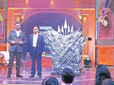 ‘खुपते तिथे गुप्ते’मध्ये रविवारी नारायण राणे!