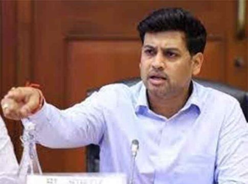 मुंबईतल्या शेकडो इमारतींच्या पुनर्विकासाचा मार्ग अखेर मोकळा