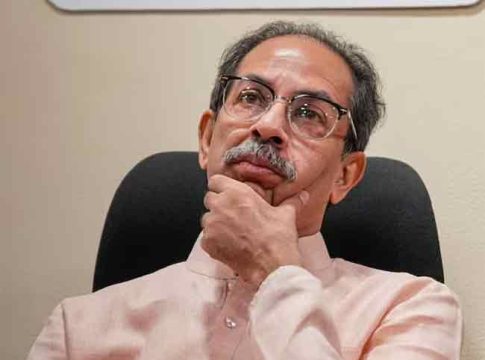 Thackeray Vs Shinde Group : शिवसेना विरुद्ध शिवसेना! जोगेश्वरी राड्याप्रकरणी उबाठा गटाविरोधात गुन्हे दाखल