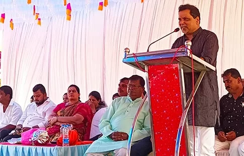 शेकाप म्हातारा झालेला पक्ष, ना आकार ना उकार!