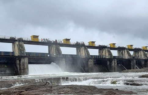 Khadakwasla Dam : पुणेकरांच्या पाण्याची चिंता मिटली; खडकवासला भरले!