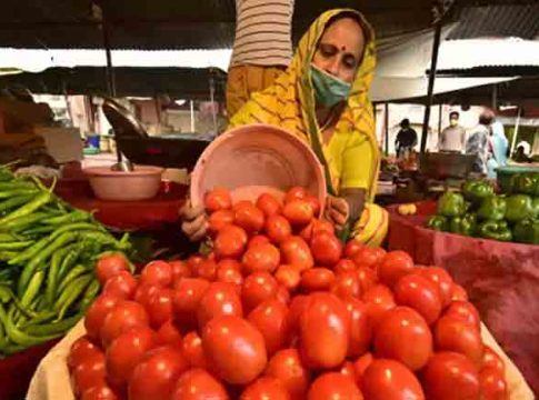 तांदूळ द्या, टोमॅटो घ्या, या देशाने भारताकडे केलीये ही मागणी