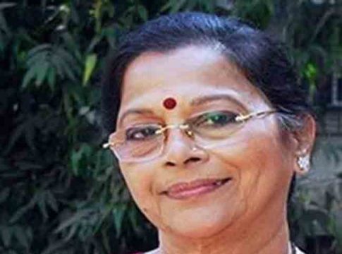 सीमा देव यांचे निधन चटका लावणारे – मुख्यमंत्री