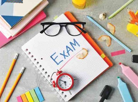 Exam Tips : बोर्डाच्या परीक्षेसाठी असा करा अभ्यास, या आहेत टिप्स
