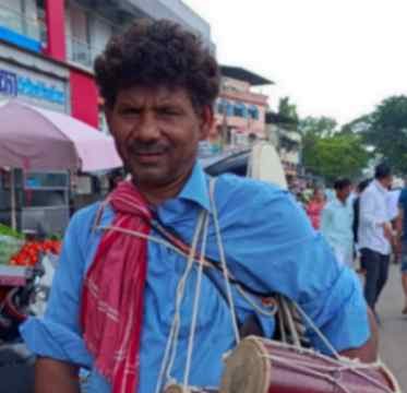 गणरायाच्या आरतीला ढोलकी ची साथ