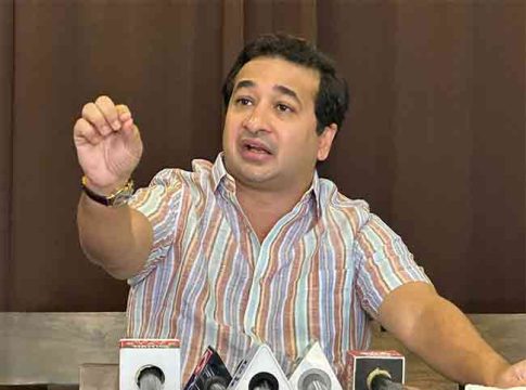 Nitesh Rane : काँग्रेसच्या कोठीवर नाचणाऱ्यांनी दुसऱ्यांना मदारी आणि माकड बोलण्याची हिंमत करु नये!