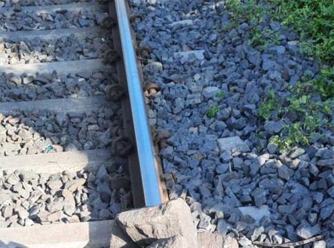 Pune: पुण्यात घातपाताचा प्रयत्न, मात्र रेल्वेच्या सतर्कतेने धोका टळला