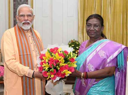 Diwali: राष्ट्रपती भवनात दिवाळीचा जल्लोष, राष्ट्रपती मुर्मू यांनी पंतप्रधान मोदींसह या नेत्यांची घेतली भेट