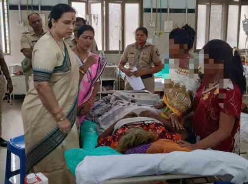 मुंबईत ६४ वर्षीय महिलेवर अत्याचार करुन बेदम मारहाण