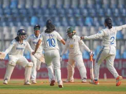 India vs Australia Women : भारतीय महिला संघाने तब्बल दहा वर्षांनंतर ऑस्ट्रेलियाविरुद्ध मारली बाजी!