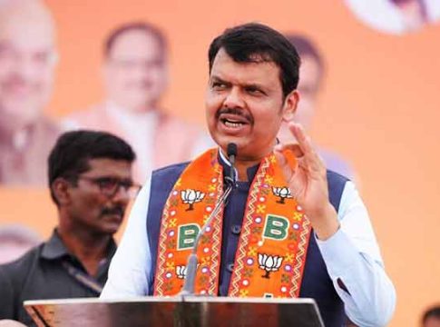 Devendra Fadnavis : ‘त्यांच्याजवळील विषय संपले,’ म्हणून आता त्यांची रडारड