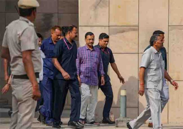 जेलमध्ये असून मुख्यमंत्रीपदावर कसे?