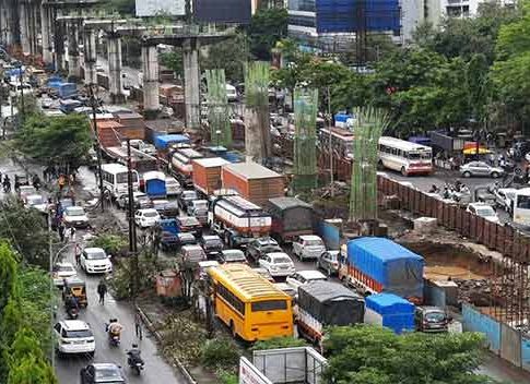 Ghodbunder Road : घोडबंदर रोडवर वाहतूक कोंडी; 'या' वाहनांना प्रवेशबंदी!