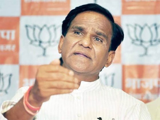 Raosaheb Danve : 'जाऊ द्या घरी, वाजले की बारा' हे उद्धव ठाकरेंचे धंदे!