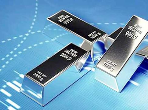 Silver Price Hike : चांदी खातेय सोन्याचे भाव! पार केला लाखो रुपयांचा टप्पा