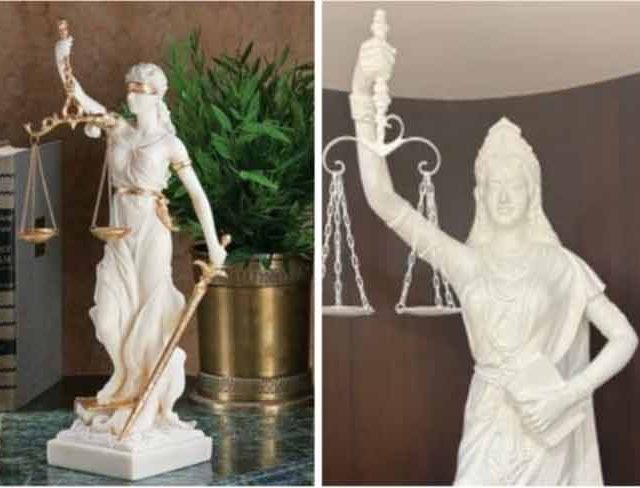 Lady of Justice : न्यायदेवतेच्या हातात तलवारीऐवजी संविधानाचे पुस्तक; डोळ्यावरील पट्टीही हटवली
