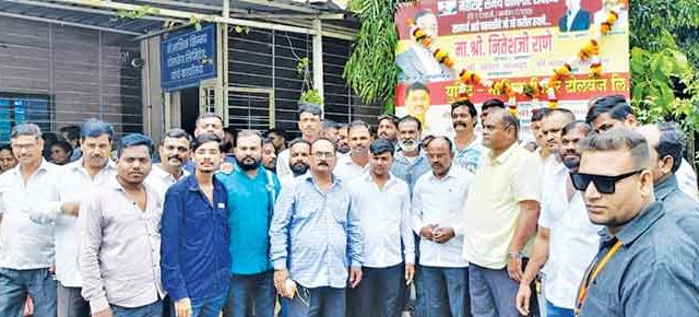 सिन्नरच्या टोल प्लाझा कर्मचाऱ्यांचा महाराष्ट्र समर्थ कामगार संघटनेत प्रवेश