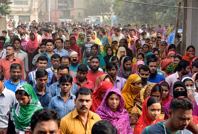 निर्वासितांना नागरिकत्व, पण घुसखोरांना हाकला