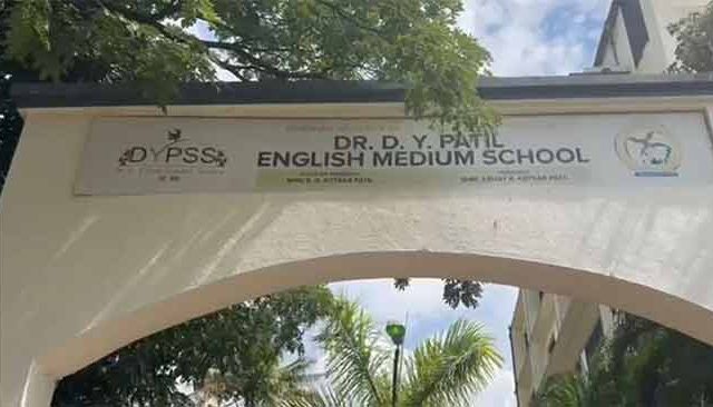 Pune School Food Poisoning : विद्यार्थ्यांच्या जीवाशी खेळ! सँडविच खाऊन ३५० विद्यार्थ्यांना विषबाधा