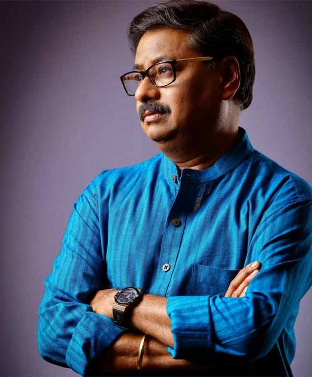 Chandrakant Kulkarni : चंद्रकांत कुलकर्णी यांच्या नाट्यप्रवास पुस्तकाची द्वितीय आवृत्ती प्रकाशित!