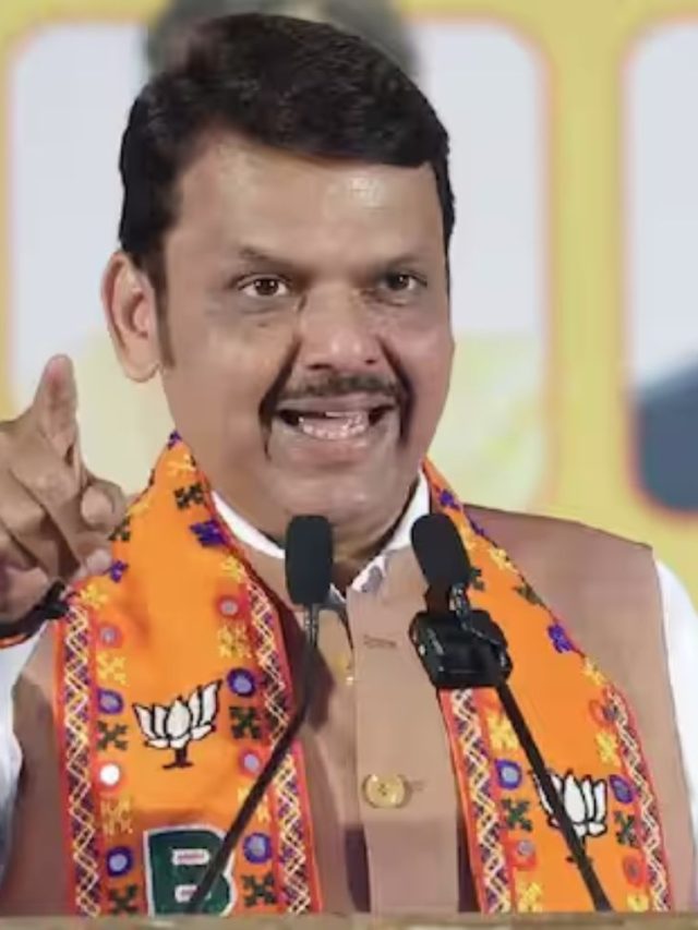 Devendra Fadnavis : मी एकमेव मुख्यमंत्री ज्याचं मुंबईत घर नाही, मी कधीही स्वत:चं घर भरण्याचा विचार केला नाही; आणि फडणवीस झाले भावूक