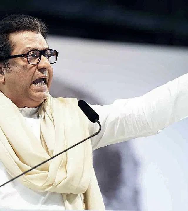 मराठीवरून पुन्हा राज ठाकरेंच्या विरोधात याचिका दाखल!