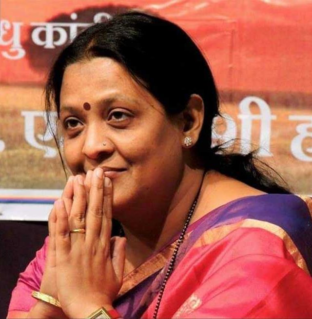 Sindhu Tai Sakpal Daughter : सिंधू ताईंच्या कन्येला पहिला हिरकणी पुरस्कार जाहीर