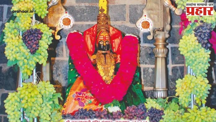 Tuljapur : तुळजाभवानीस अर्धा किलोचा सोन्याचा मुकूट अर्पण