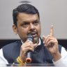नातेवाईकांच्या जखमांवर मीठ चोळायचं... हेच तुमचं राजकारण का? फडणवीसांनी वडेट्टीवारांना फटकारले!