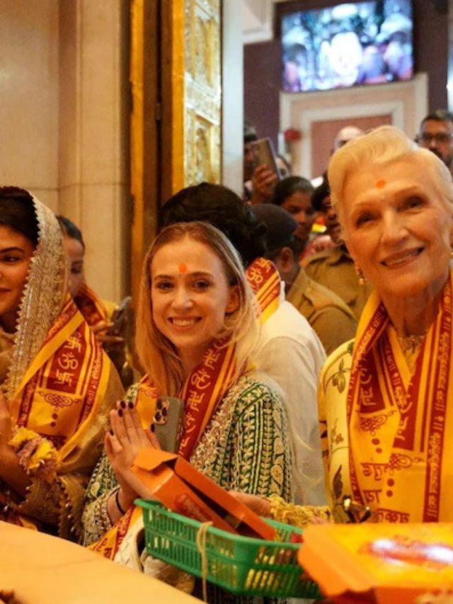 Elon Musk's Mother : एलॉन मस्क यांच्या आईने घेतले सिद्धिविनायकाचे दर्शन; सोबत होती 'ही' अभिनेत्री!