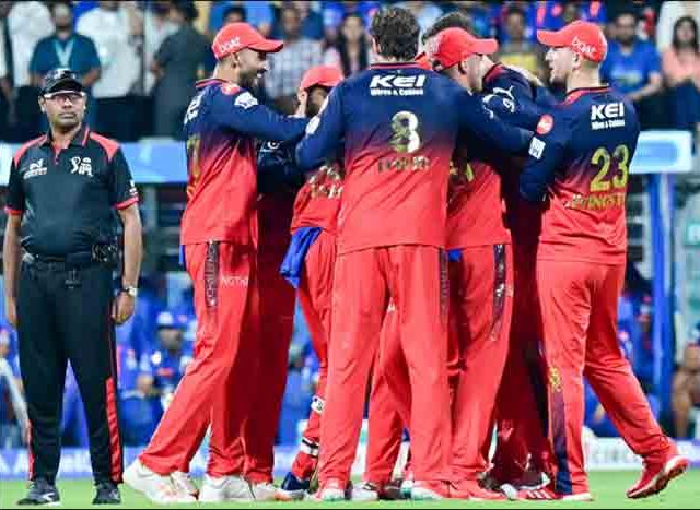 MI vs RCB, IPL 2025: मुंबई शेवटपर्यंत लढली, मात्र वानखेडेच्या मैदानावर हरली, आरसीबीचा १२ धावांनी विजय