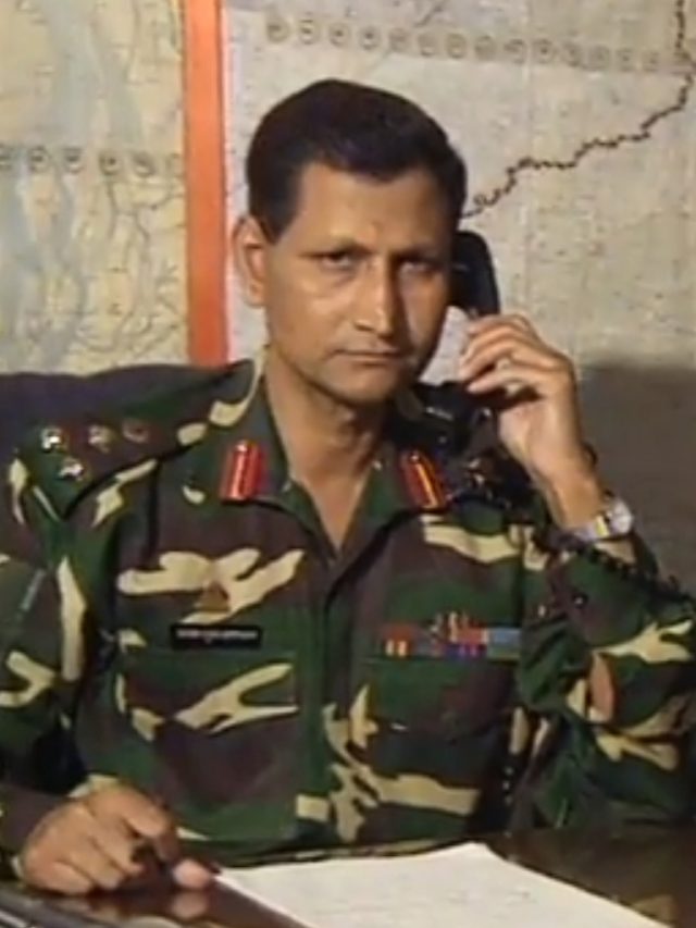 भारताच्या इतिहासाशी गद्दारी, ज्यांनी प्राण गमावले त्या भारतीय सैनिकांचा अपमान?