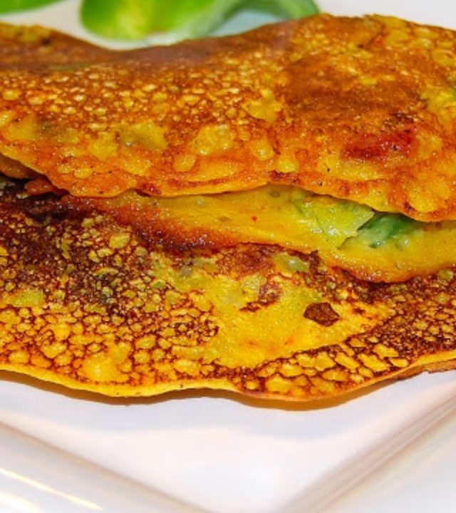 Gram Flour : नाश्त्यामध्ये बेसन पोळी खाणं आरोग्यासाठी फायदेशीर आहे की नाही ? जाणून घ्या