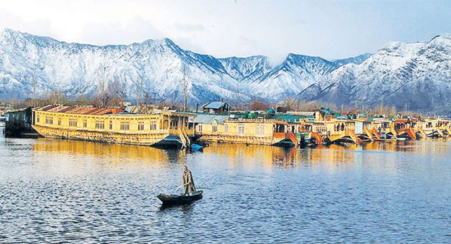 काश्मीर : एक अनुभव...